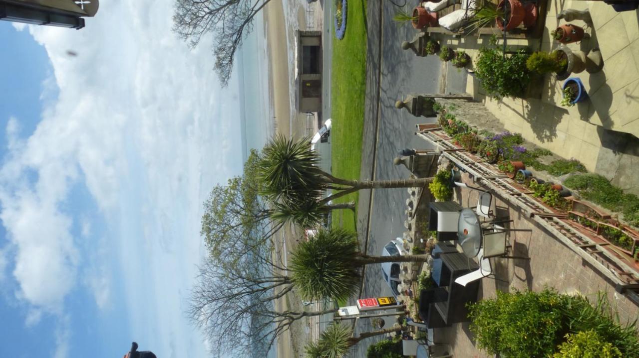 Whitehall Guest House Colwyn Bay Exteriér fotografie