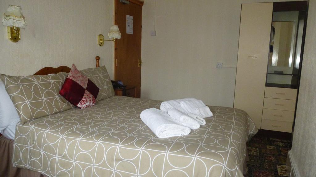 Whitehall Guest House Colwyn Bay Exteriér fotografie