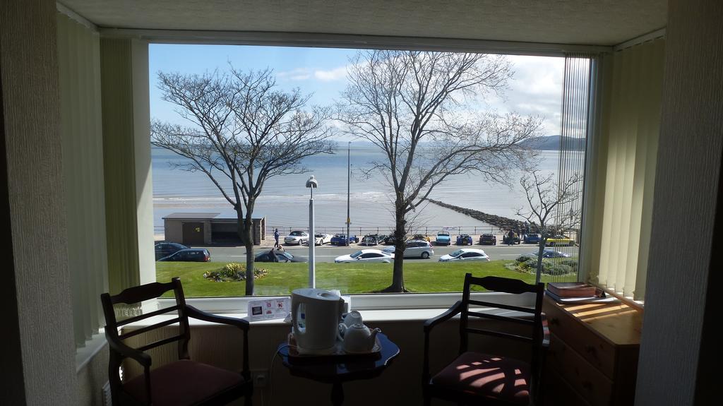 Whitehall Guest House Colwyn Bay Exteriér fotografie